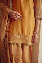 Mahnoor - Gold Beige Kurta Farshi Dupatta Set