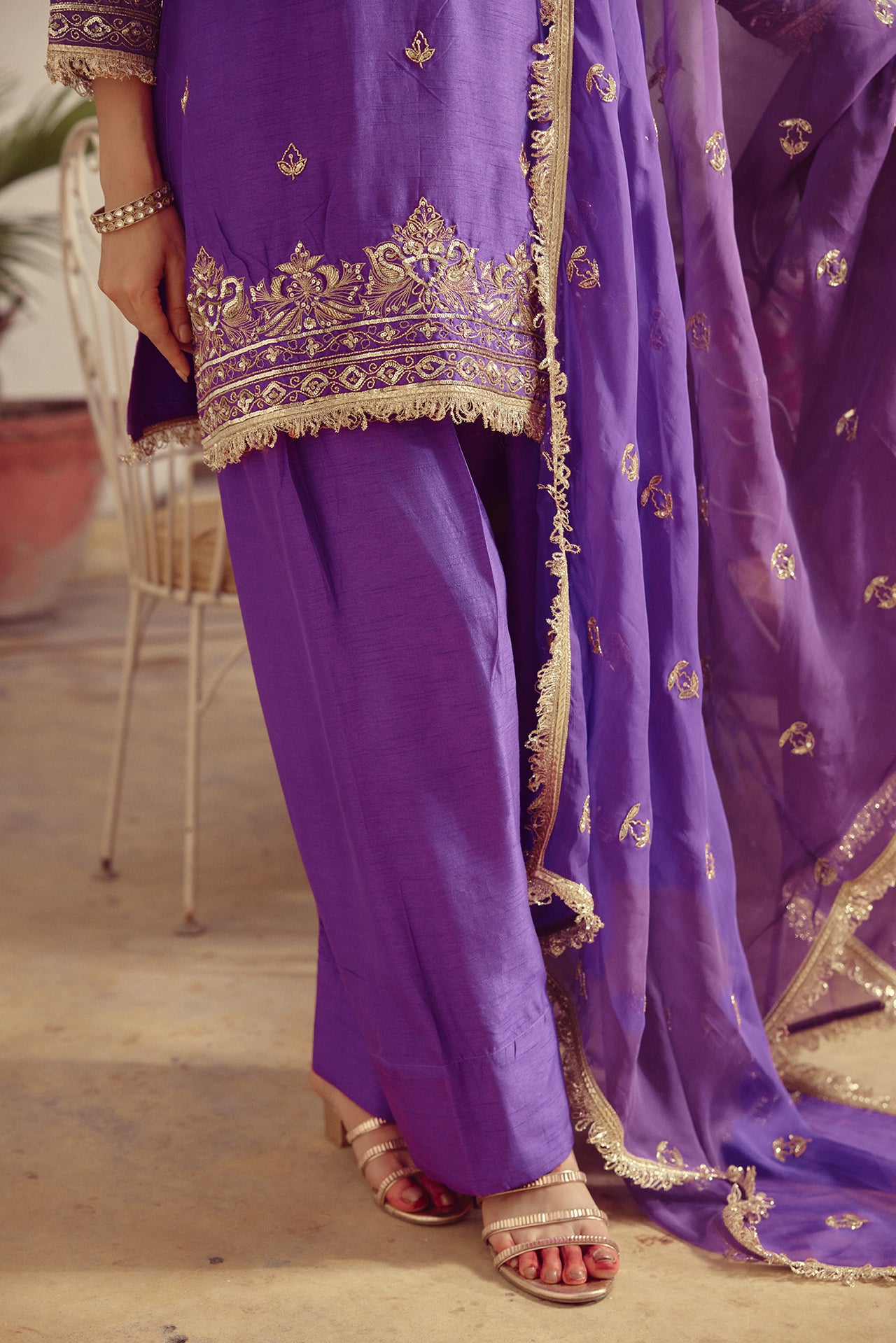 Aabroo - Purple Kurta Farshi Dupatta Set