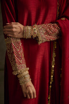 Jashnara - Red Hand Embroidered kurta Set
