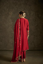 Jashnara - Red Hand Embroidered kurta Set