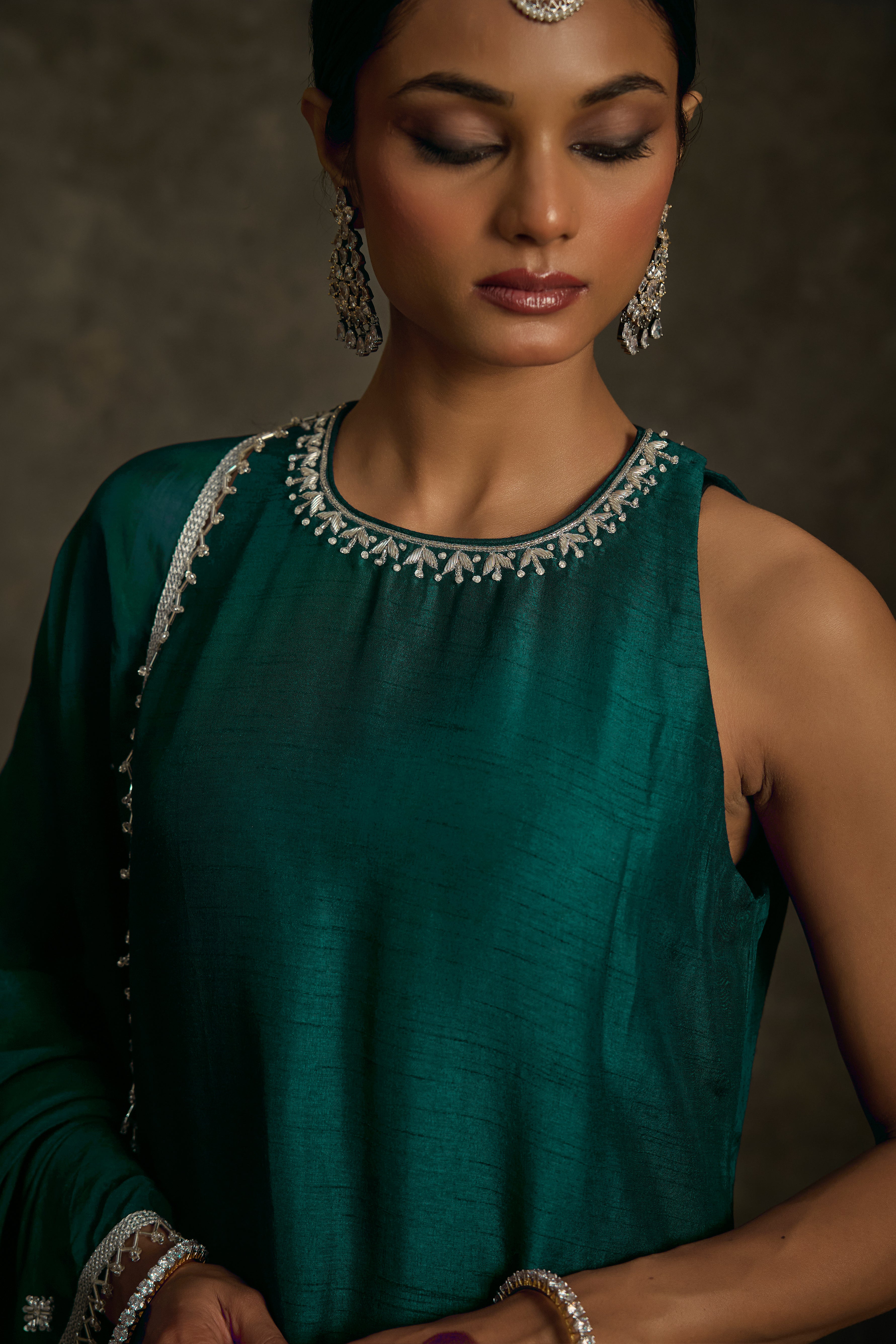 Zariya - Emerald Green Zardozi Kurta Salwaar Set with Embroidered Dupatta