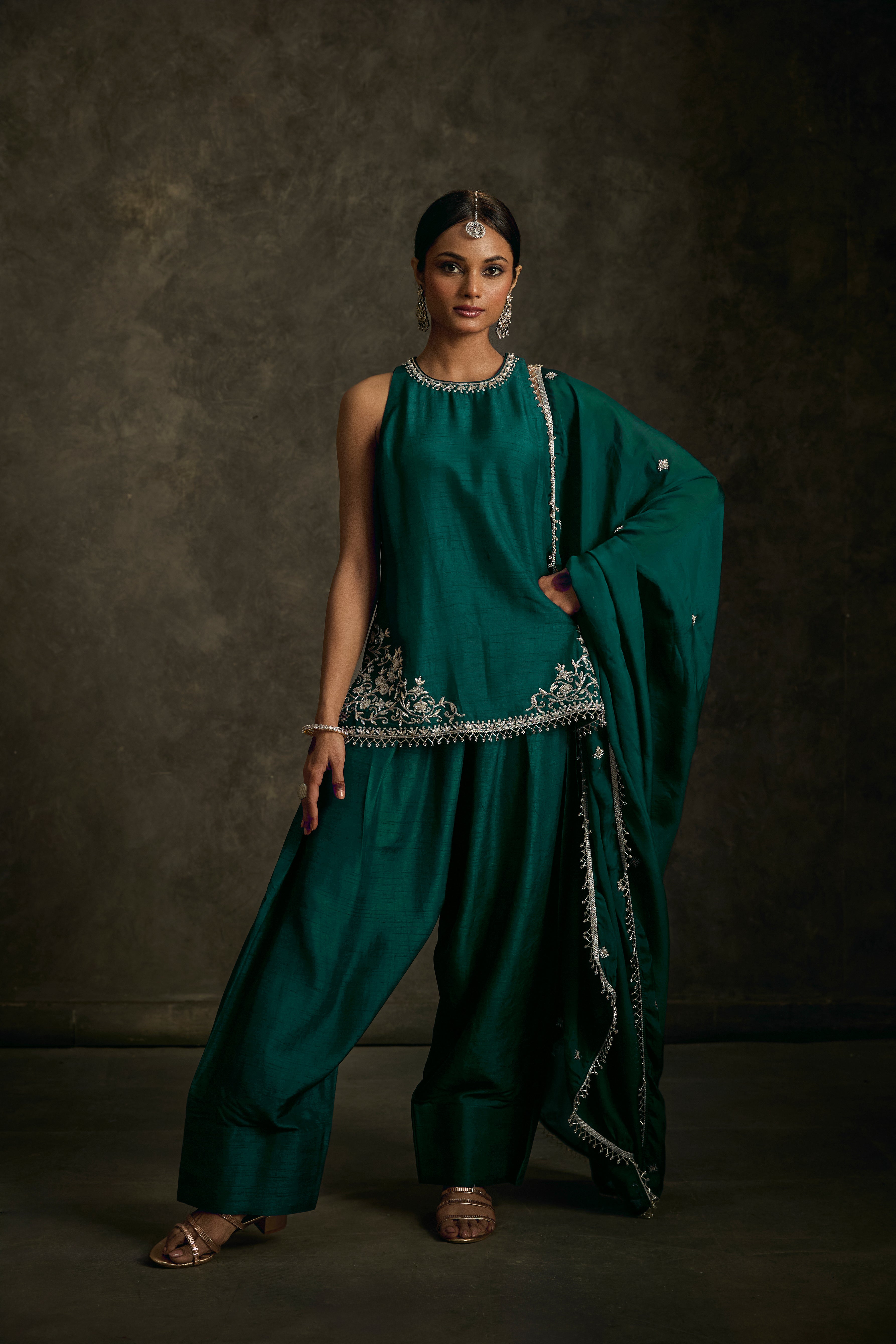 Zariya - Emerald Green Zardozi Kurta Salwaar Set with Embroidered Dupatta