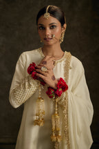 Heernur - Ivory Hand Embroidered kurta Set