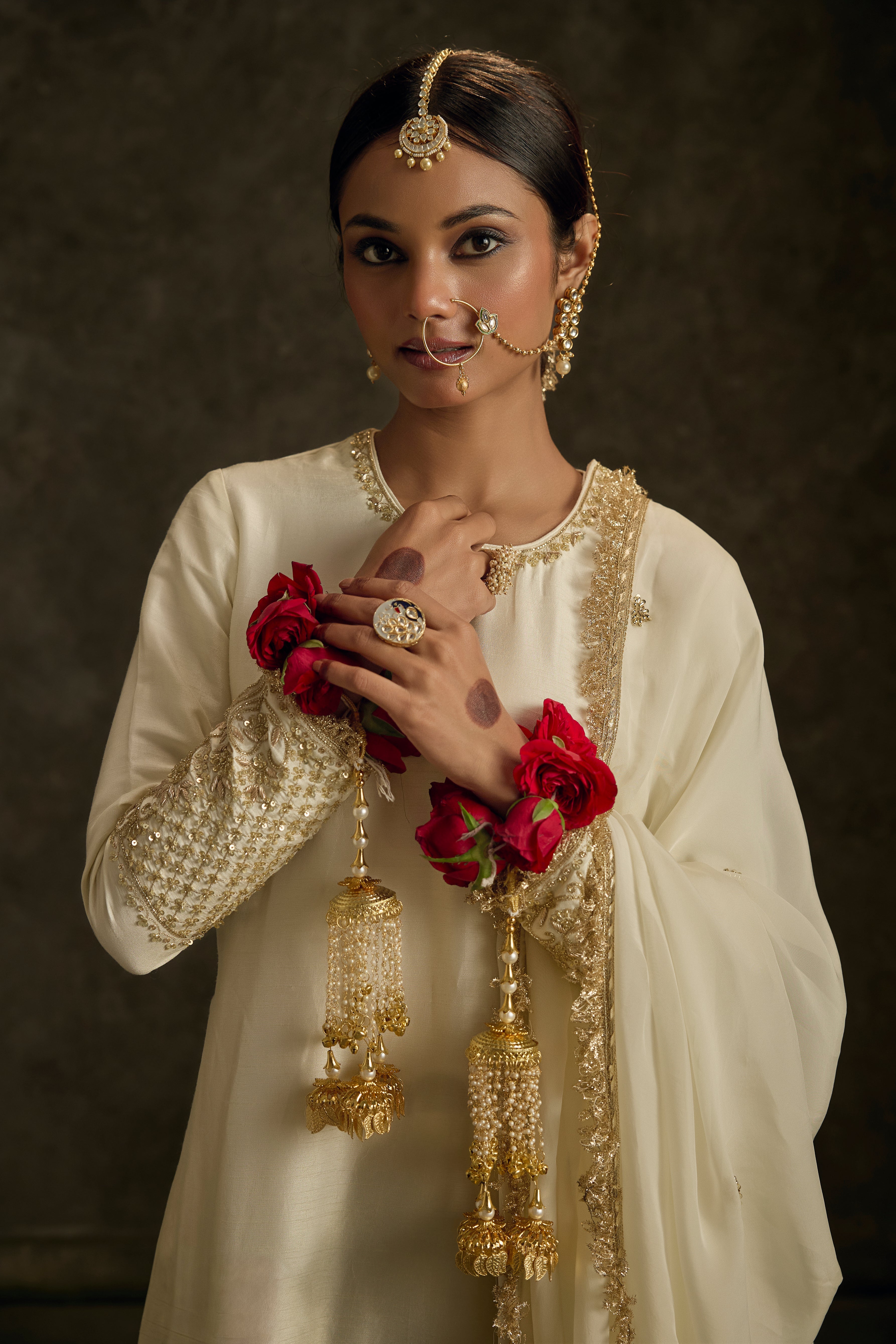 Heernur - Ivory Hand Embroidered kurta Set